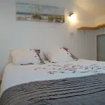 Appartement L Etablissement Design Vous Propose, 1 2 Salon, 3 , Netflix, Lits Faits A Votre Arrivee, Serviettes De Toilette, Menage, Wifi ,plage A 190m, Box A Velos, Paiement 3 Fois Sans Frais, Prix