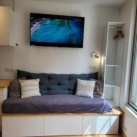 Avec Climatiseur Appartement Design Vous Propose, Un Appartement 2 Chambres Et Salon, 3 Appartements Une Piece, Dans Les Appartements , Netflix, Lits Faits A Votre Arrivee, Serviettes De Toilette, Menage, Wifi ,Plage A 190M, Box A Velos * דייפ