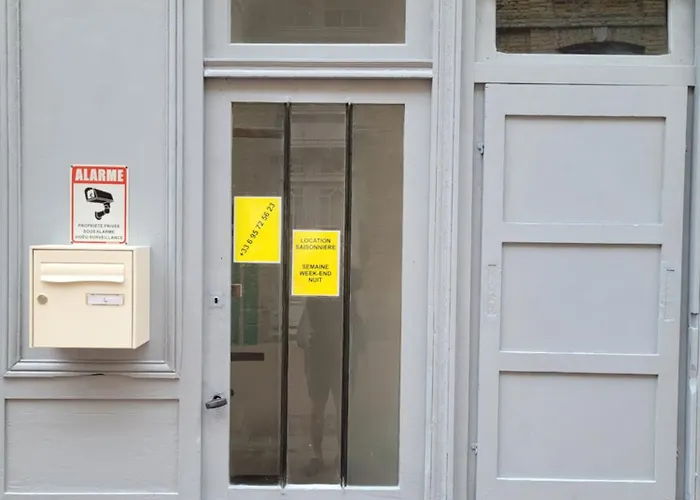 1 2 Salon ,3 Renoves , Netflix, Lits Faits A Votre Arrivee, Serviettes De Toilette, Menage, Wifi, En Hyper Centre ,plage A 190m, Box A Velos, Paiement 3 Fois Sans Frais, Prix * דייפ